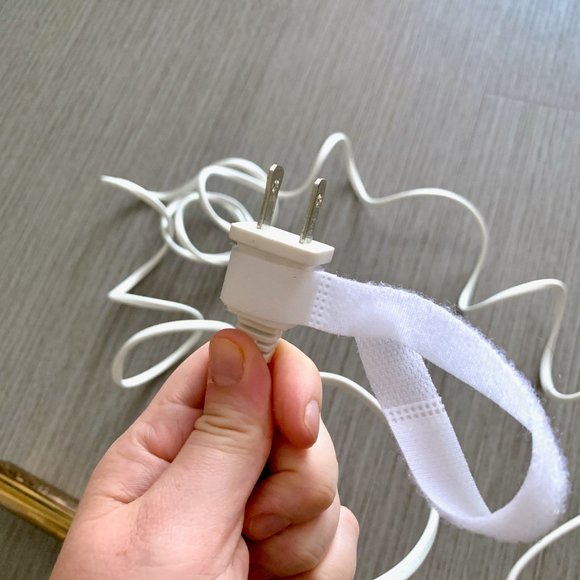 Kristin Ess Titanium 1 Inch Curling Iron - Picture 8 of 8